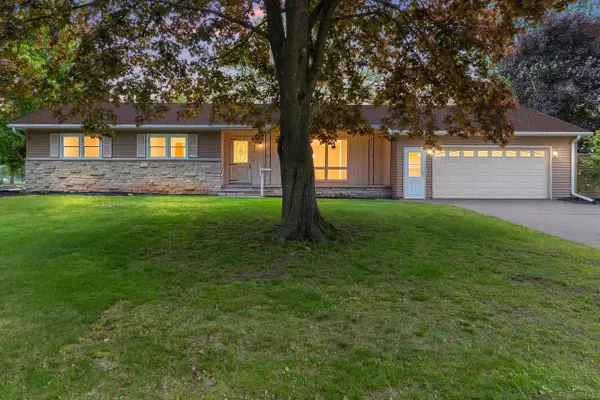 242 N CLINTON AVENUE, Clintonville, WI 54929
