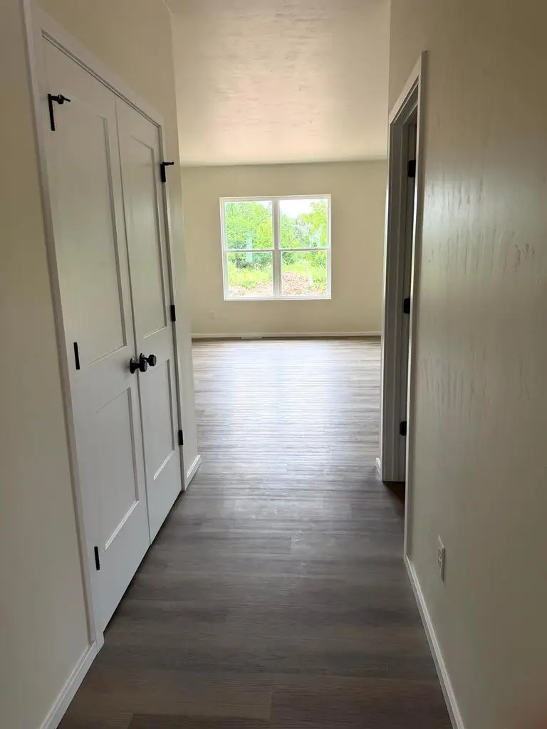 2111 GOLDEN GATE DRIVE, Appleton, WI 54913 - #2