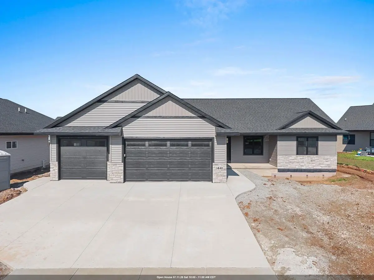 1441 CROSSROADS DRIVE, De Pere, WI 54115 - #1