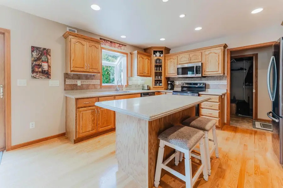 2545 GASLIGHT COURT, Oshkosh, WI 54904 - #2