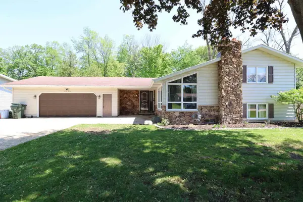 740 WOODSIDE DRIVE, Seymour, WI 54165