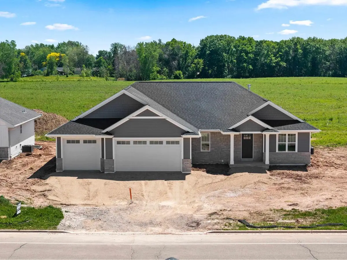 3236 WILLOW ROAD, Green Bay, WI 54311 - #1