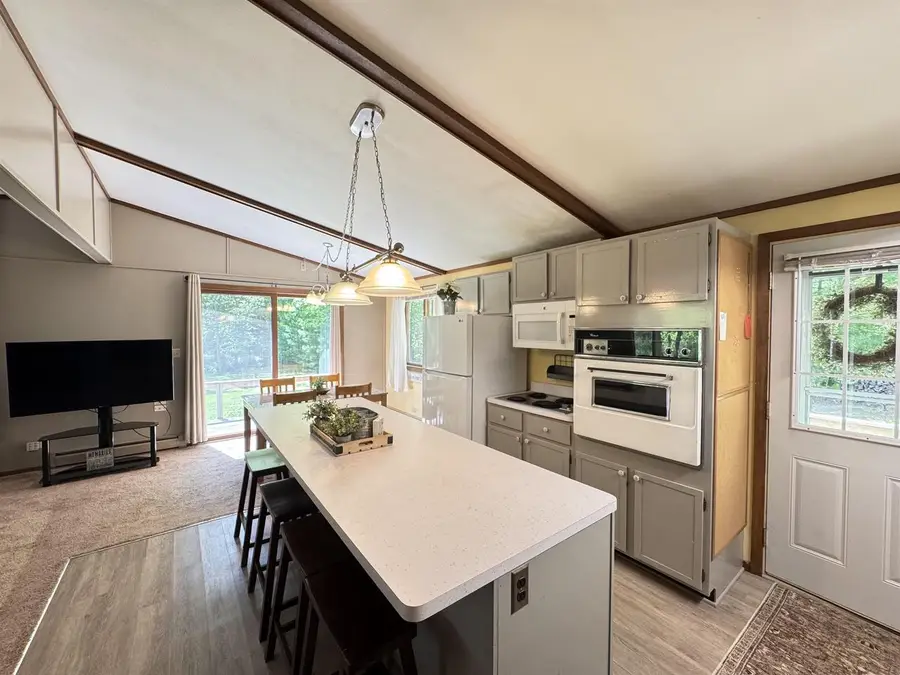 E2605 PINE COURT, Waupaca, WI 54981 - #3