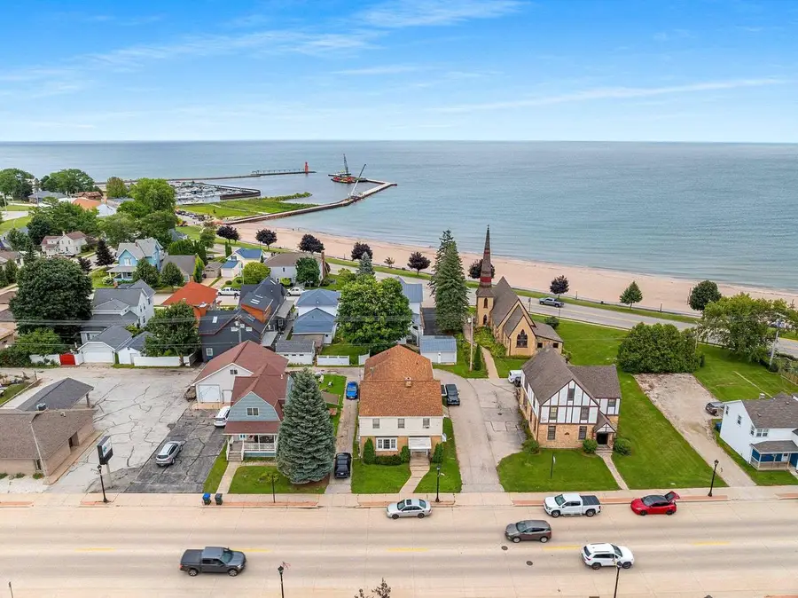 800 4TH STREET, Algoma, WI 54201 - #3