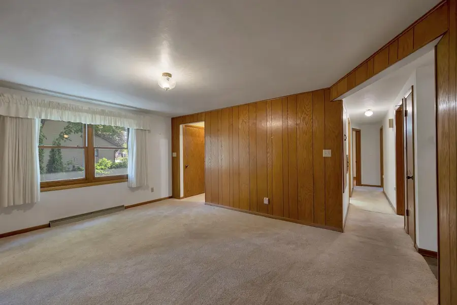 2657 PIONEER DRIVE, Green Bay, WI 54313 - #3