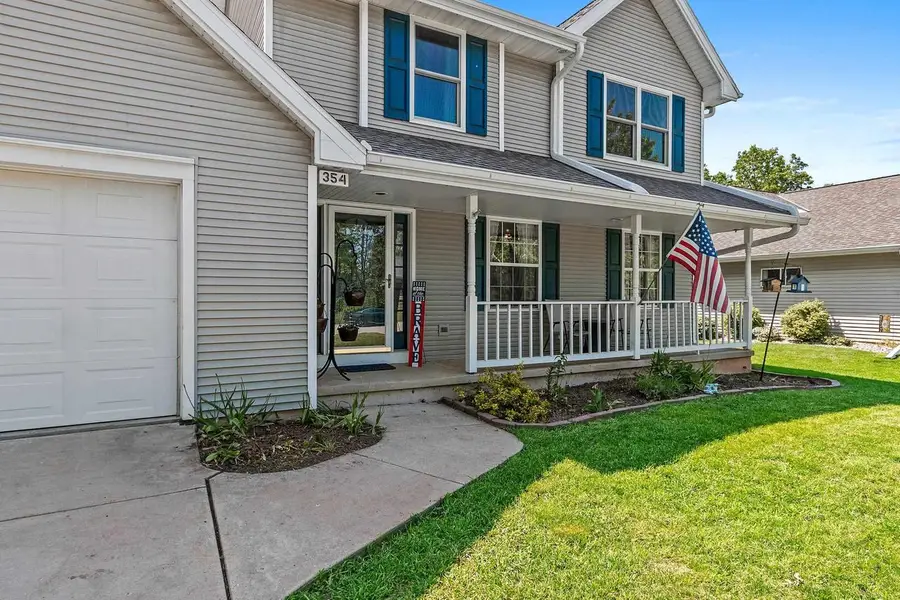 354 LONGWOOD LANE, Wrightstown, WI 54180 - #3