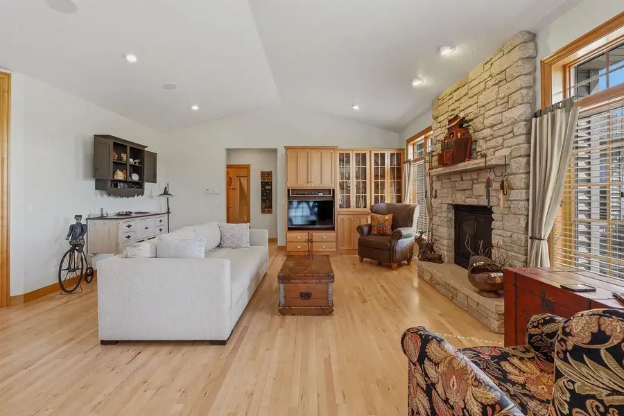 1229 WINCHESTER AVENUE, Fond Du Lac, WI 54935 - #2