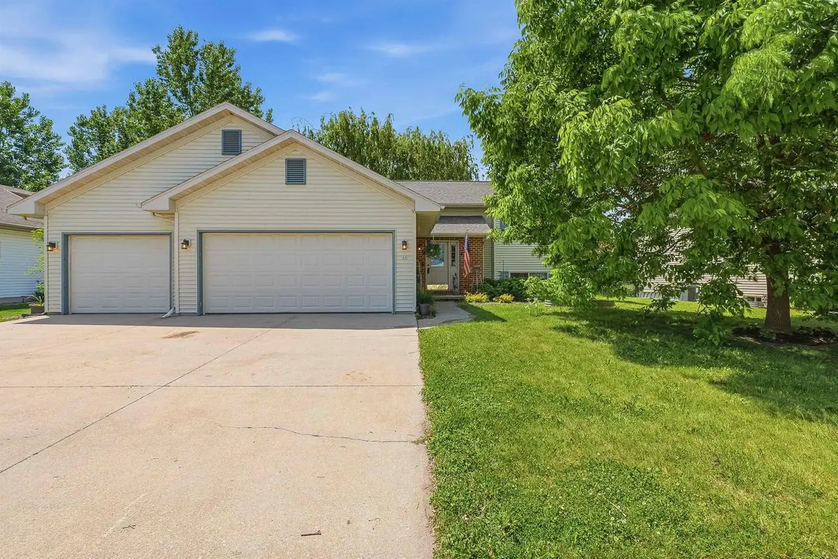 45 JACOB AVENUE, Oshkosh, WI 54902 - #1