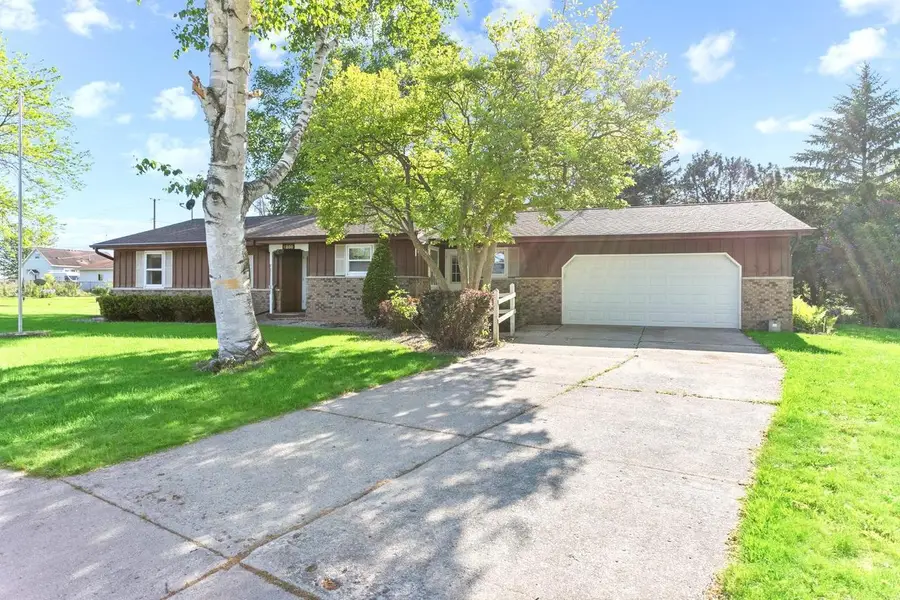 4250 ROCK COURT, Manitowoc, WI 54220 - #2