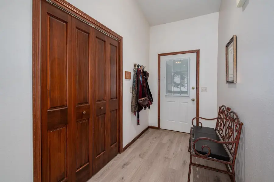 485 W PACKER AVENUE, Oshkosh, WI 54901 - #3