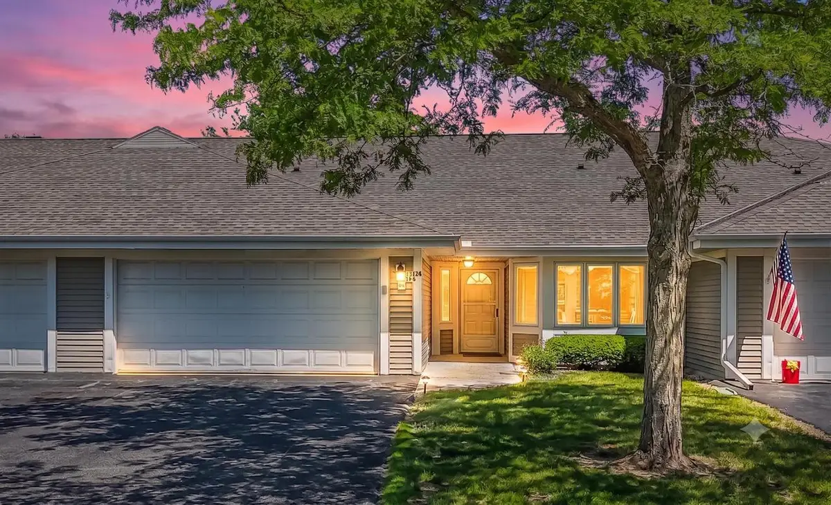 11014 MEQUON SQUARE DRIVE, Mequon, WI 53092 - #1