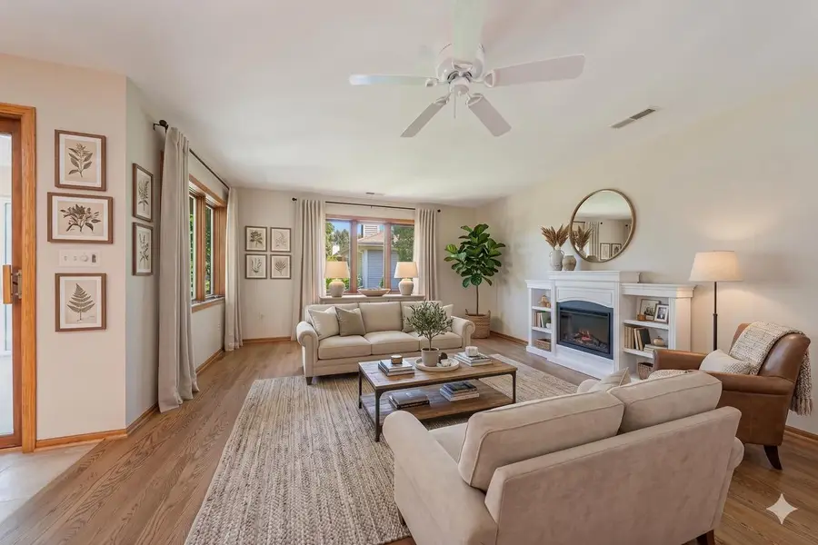 11014 MEQUON SQUARE DRIVE, Mequon, WI 53092 - #3