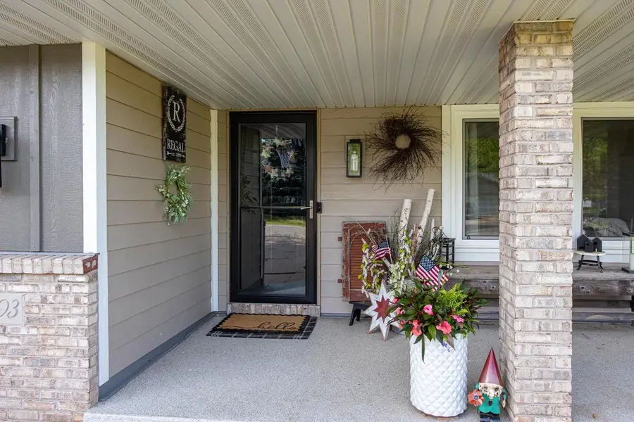 W2593 COLONIAL COURT, Appleton, WI 54915 - #2