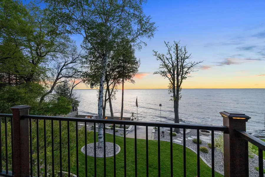 5035 EDGEWATER BEACH ROAD, Green Bay, WI 54311 - #2