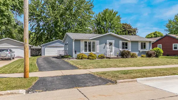 1605 THORNTON DRIVE, Oshkosh, WI 54904