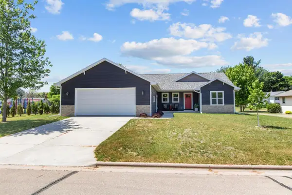 65 SHORE DRIVE, Clintonville, WI 54929