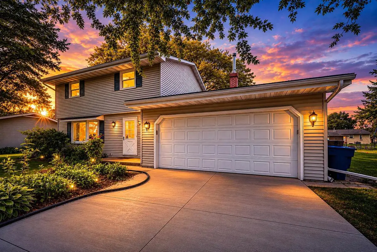 1128 DEERFIELD AVENUE, Menasha, WI 54952 - #1