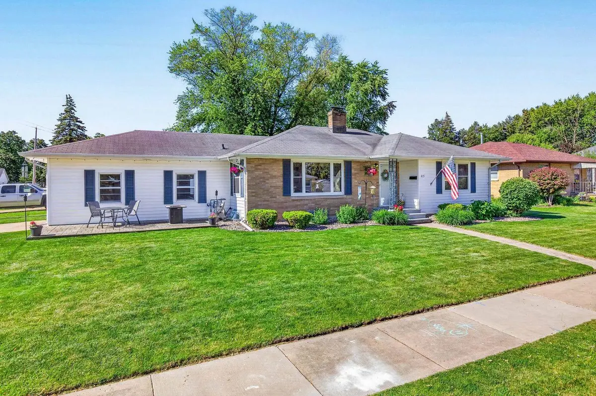 415 E 16TH STREET, Kaukauna, WI 54130 - #1