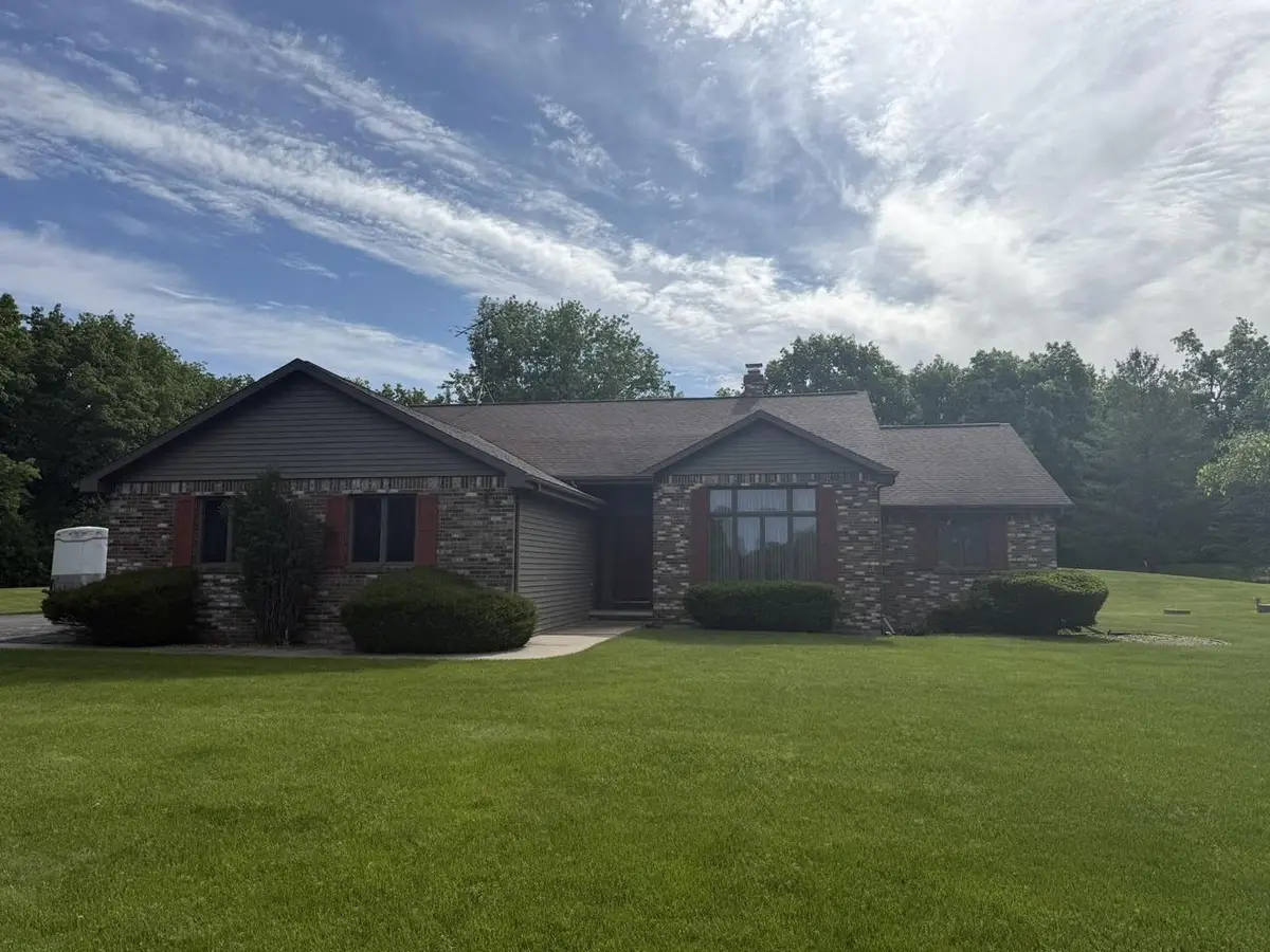 1864 IMPERIAL ROAD, Oshkosh, WI 54904 - #1