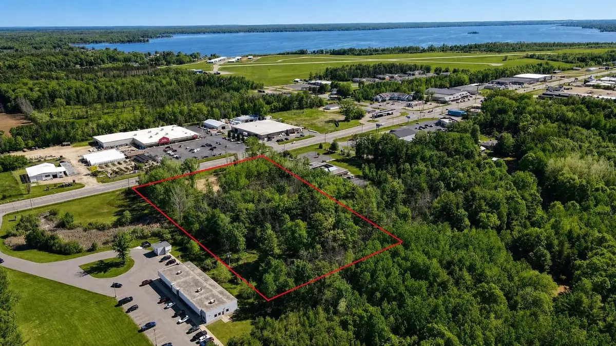 1342 E GREEN BAY STREET, Shawano, WI 54166 - #1