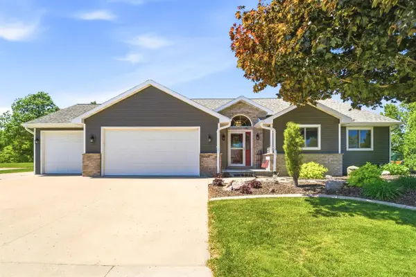 125 KAYLA STREET, Combined Locks, WI 54113