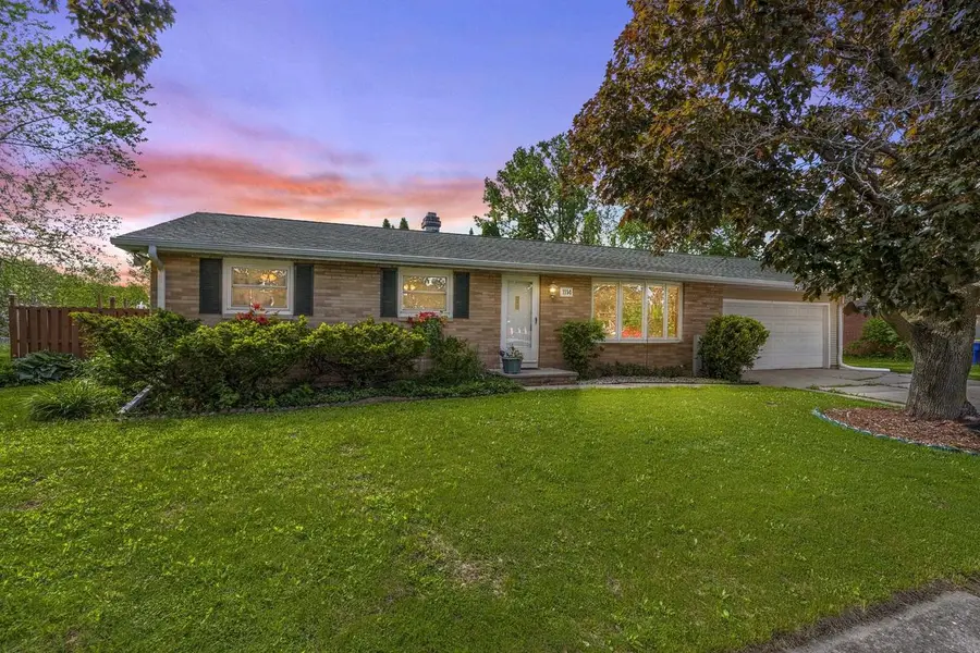 1114 BELLEVUE STREET, Green Bay, WI 54302 - #3