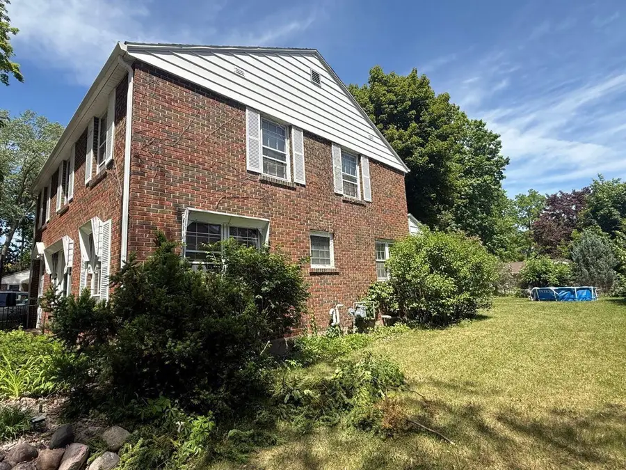 166 N CLINTON AVENUE, Clintonville, WI 54929 - #3