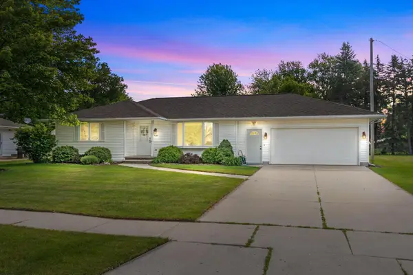 3300 N LAWE STREET, Appleton, WI 54911