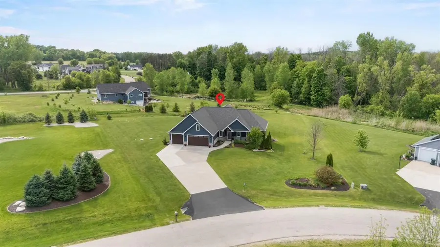 W7500 CROSS COUNTRY LANE, Hortonville, WI 54944 - #2