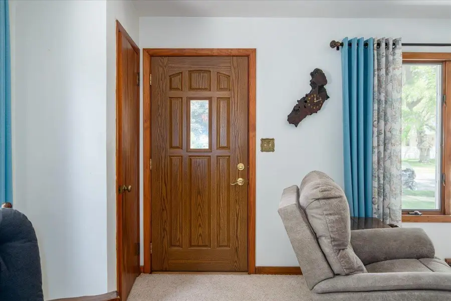 651 WINNEBAGO HEIGHTS, Neenah, WI 54956 - #3