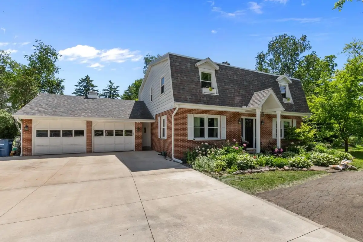 4194 COUNTRY CLUB ROAD, Oshkosh, WI 54902 - #1
