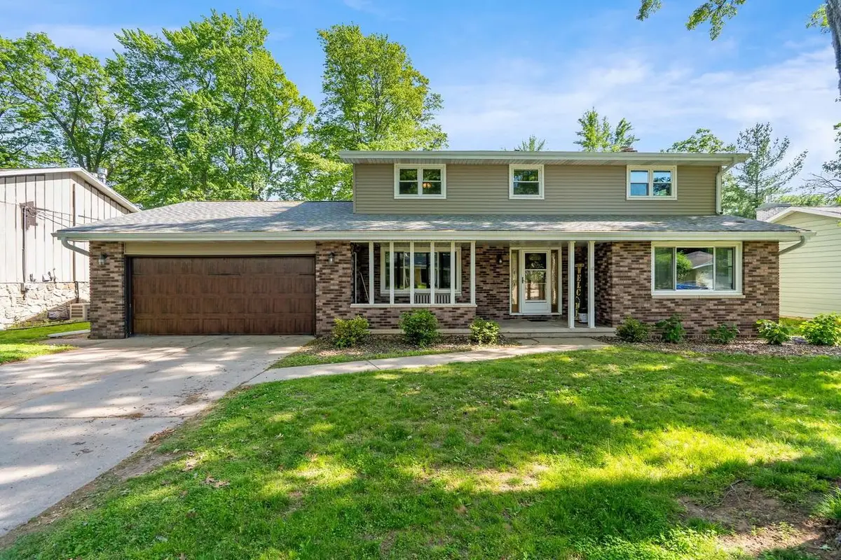 2049 SHAMROCK LANE, Green Bay, WI 54301 - #1