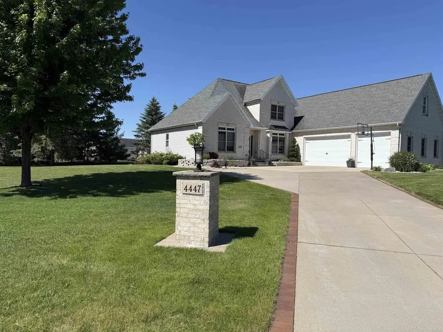 4447 HARBOR VILLAGE DRIVE, Omro, WI 54963 - #2