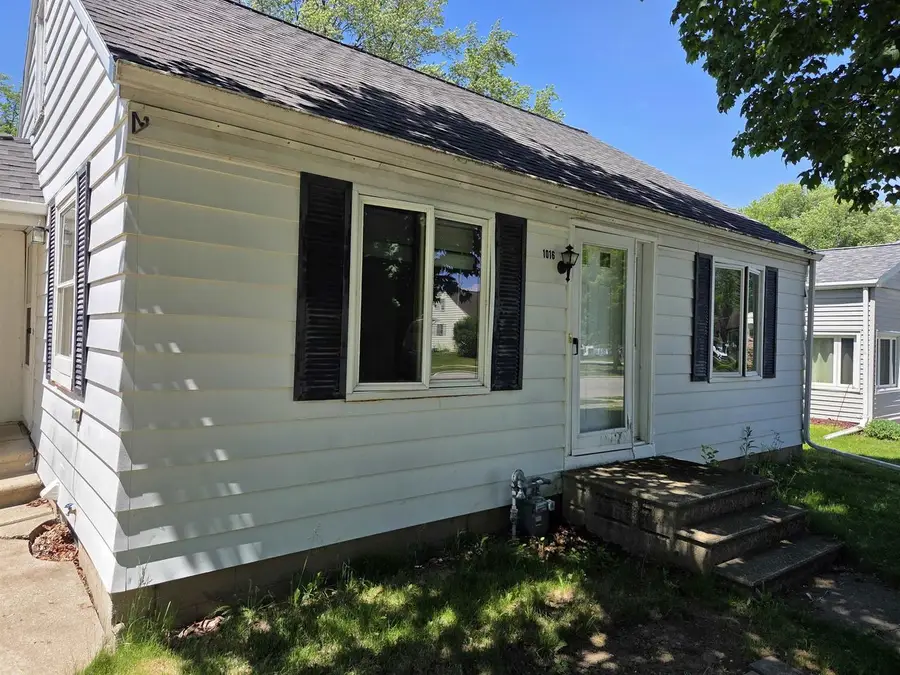 1016 CLEVELAND STREET, Green Bay, WI 54304 - #3