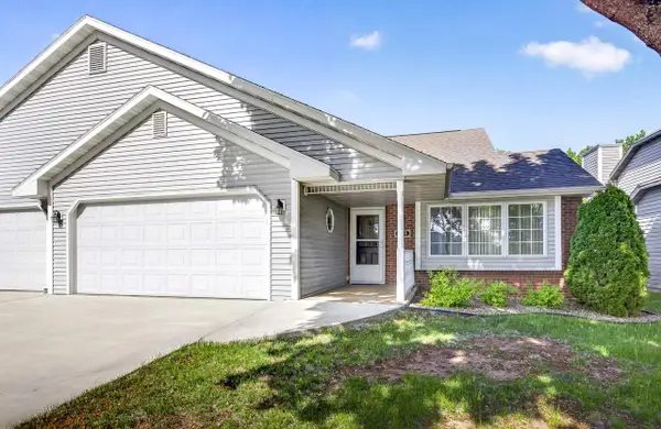 238 LAKE POINTE DRIVE, Oshkosh, WI 54904