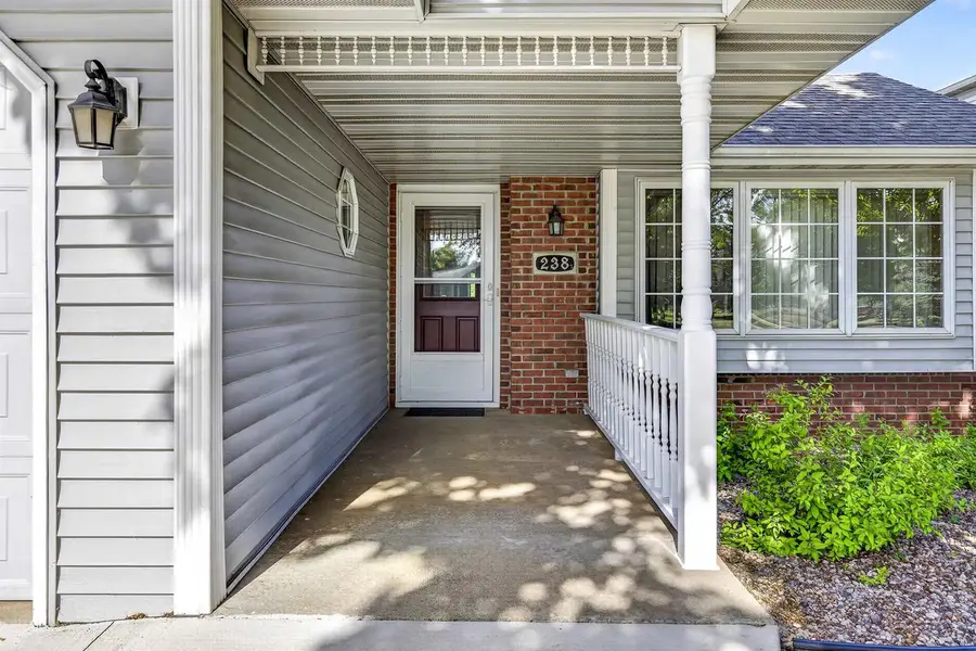 238 LAKE POINTE DRIVE, Oshkosh, WI 54904 - #3