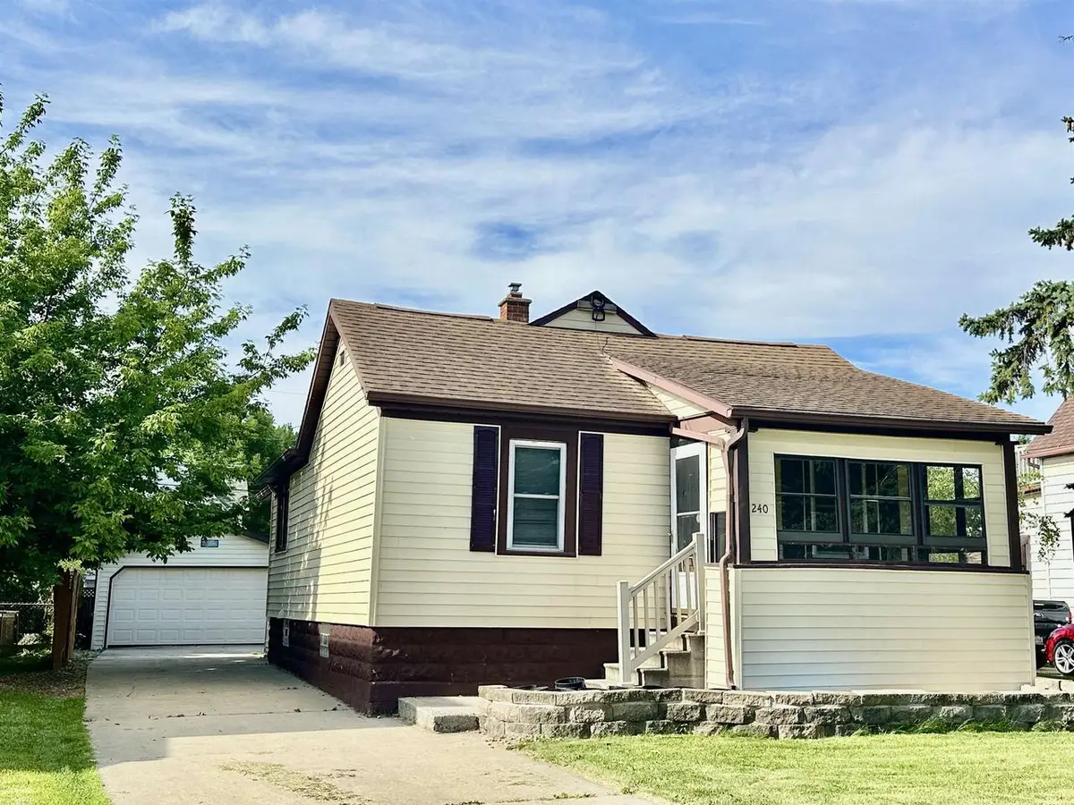 240 ROSE AVENUE, Fond Du Lac, WI 54935 - #1