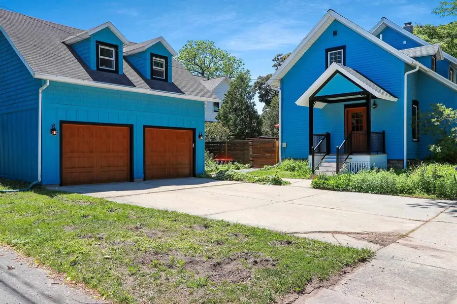 232 N MICHIGAN STREET, De Pere, WI 54115 - #2