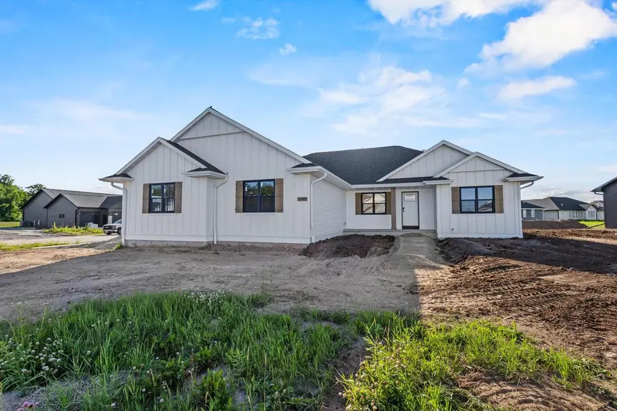 1387 CROSSROADS DRIVE, Hobart, WI 54114 - #2