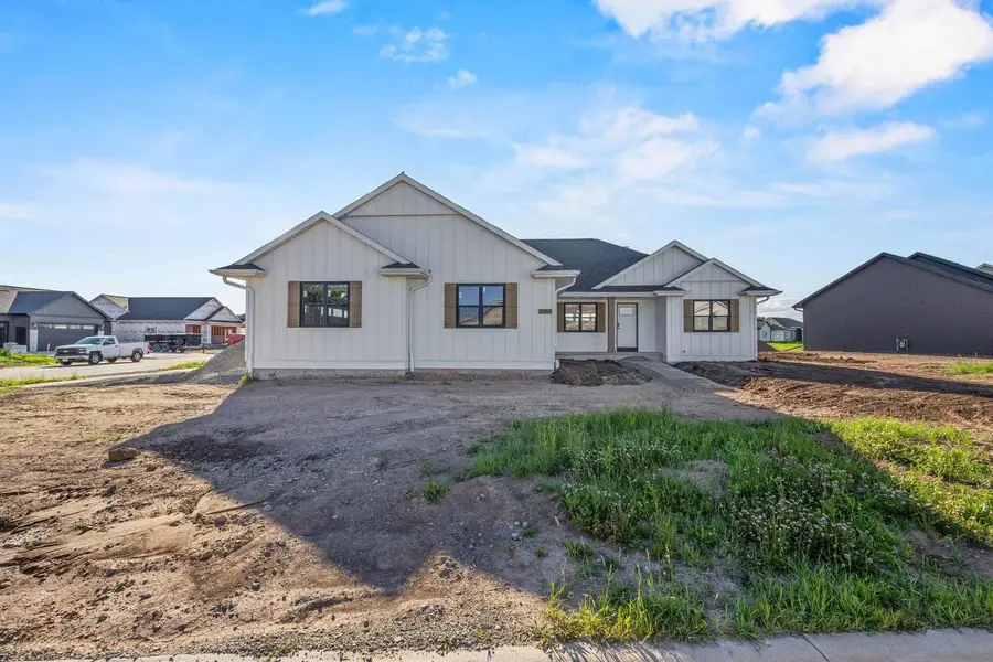 1387 CROSSROADS DRIVE, Hobart, WI 54114 - #3