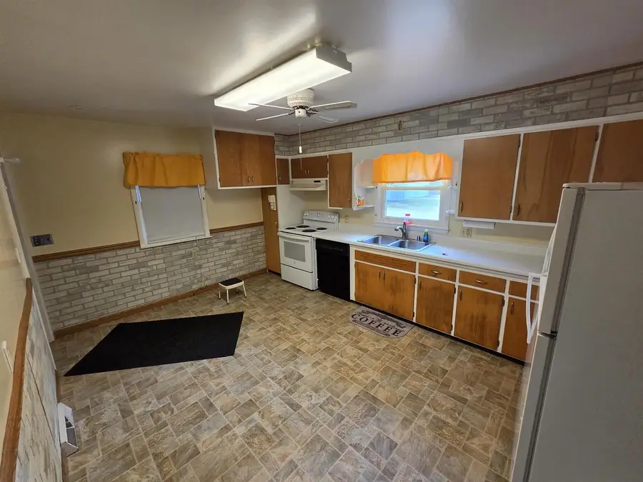 218 DODGE STREET, Princeton, WI 54968 - #3