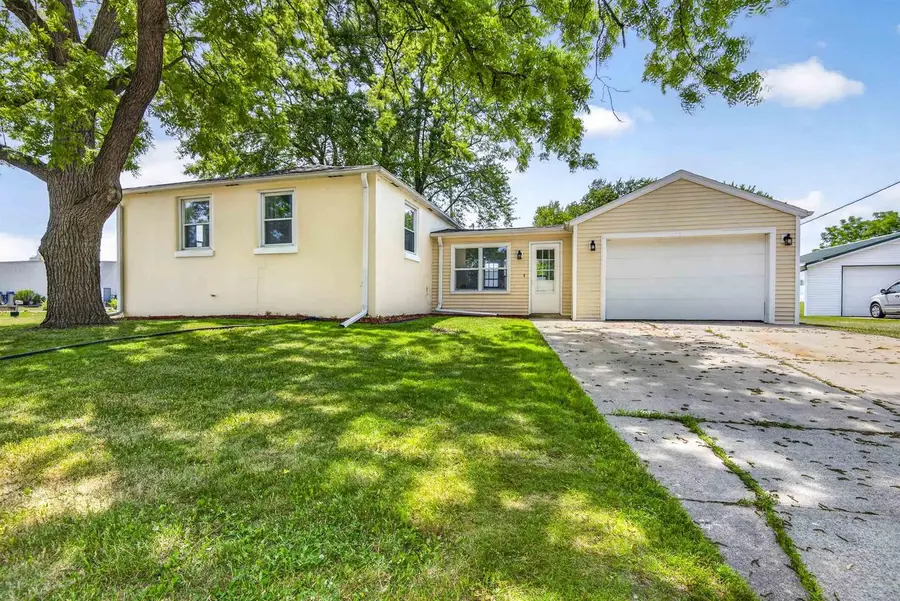 801 W SCOTT STREET, Fond Du Lac, WI 54937 - #2