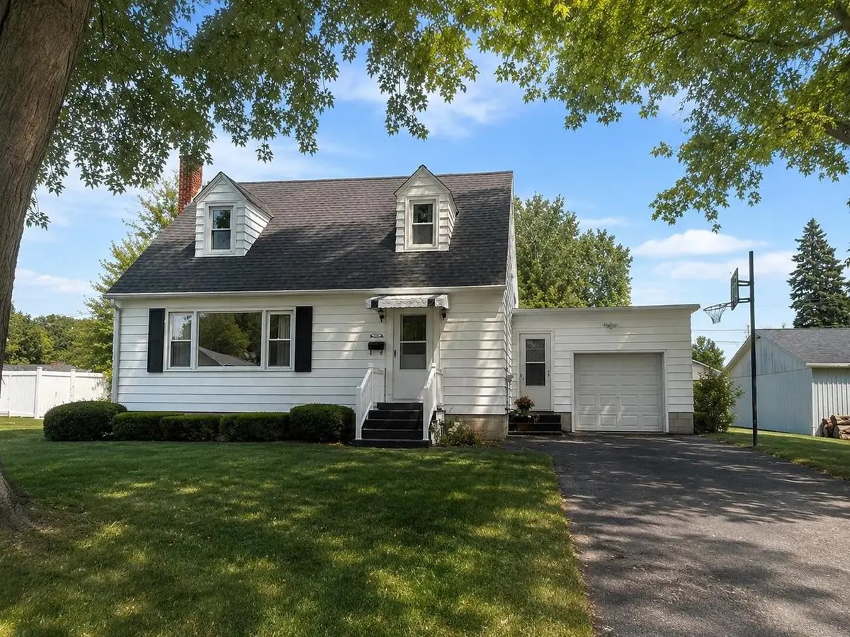 182 S SWETTING STREET, Berlin, WI 54923 - #1