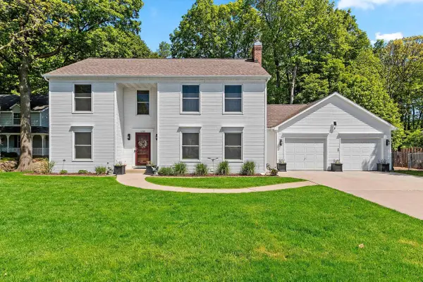 2595 EDGEWOOD LANE, Green Bay, WI 54302
