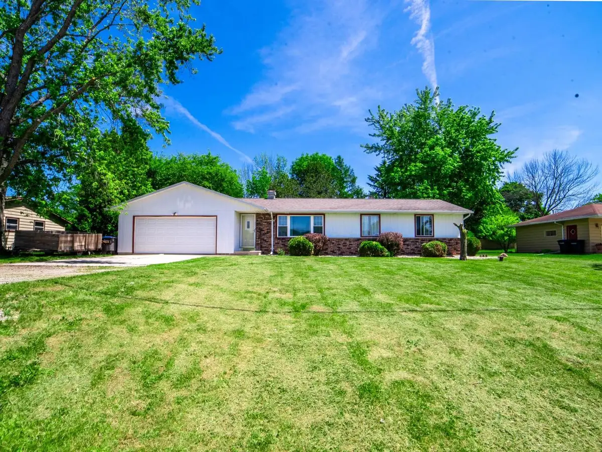 4212 HILLCREST DRIVE, Hobart, WI 54115 - #1