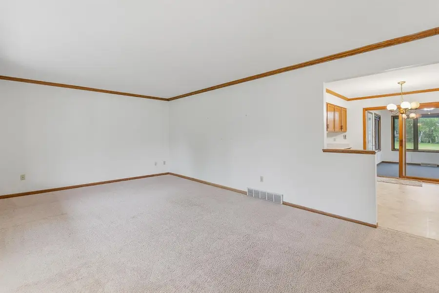 542 WAKEFIELD AVENUE, Fond Du Lac, WI 54935 - #2