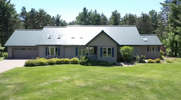W4301 CTY RD A, Pine River, WI 54965