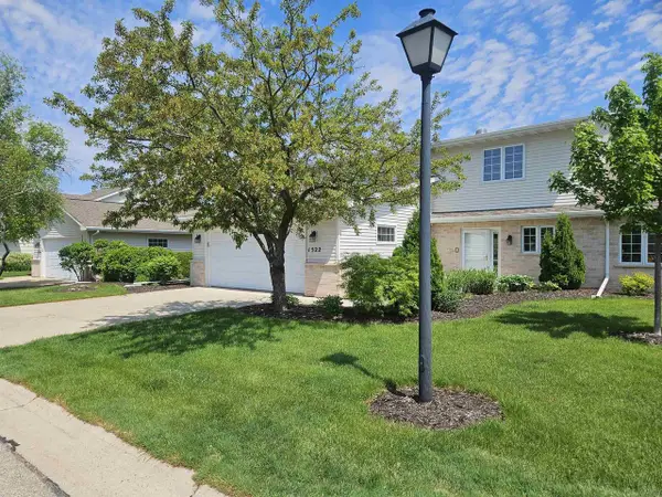 1522 RIVER PINES DRIVE, Green Bay, WI 54311