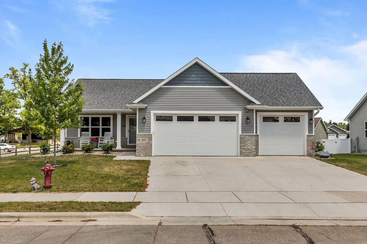 607 W 5TH STREET, Shawano, WI 54166 - #1