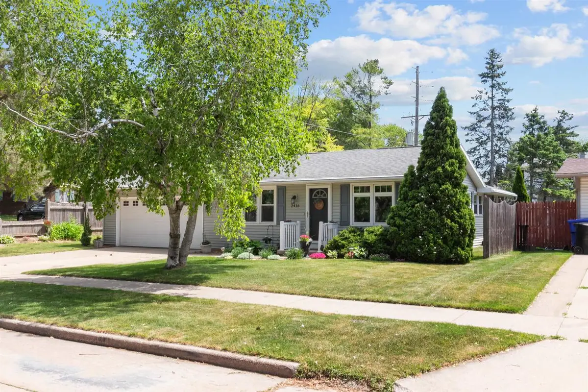 2416 N ELINOR STREET, Appleton, WI 54914 - #1